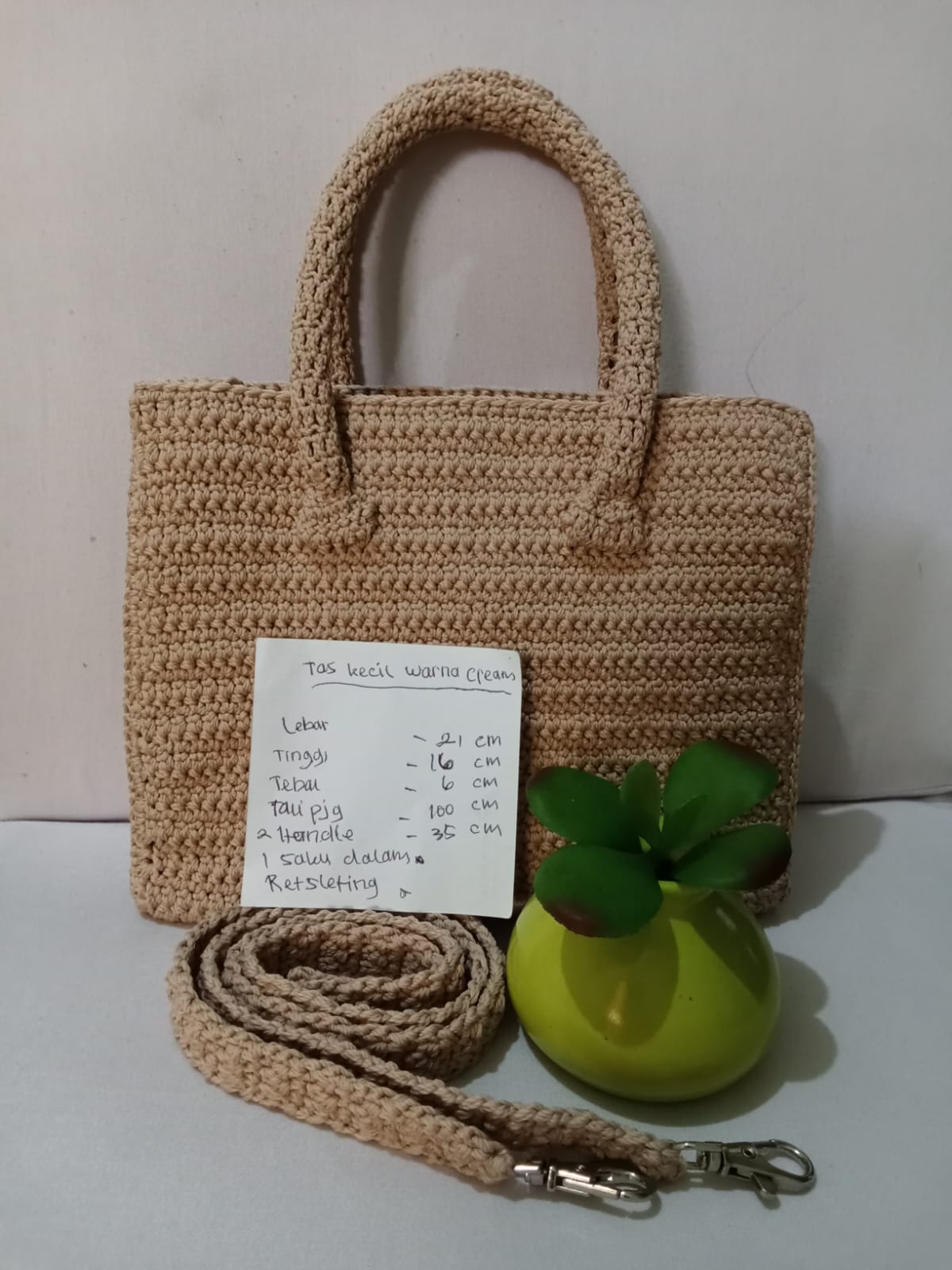 Tas Kecil Warna Krem